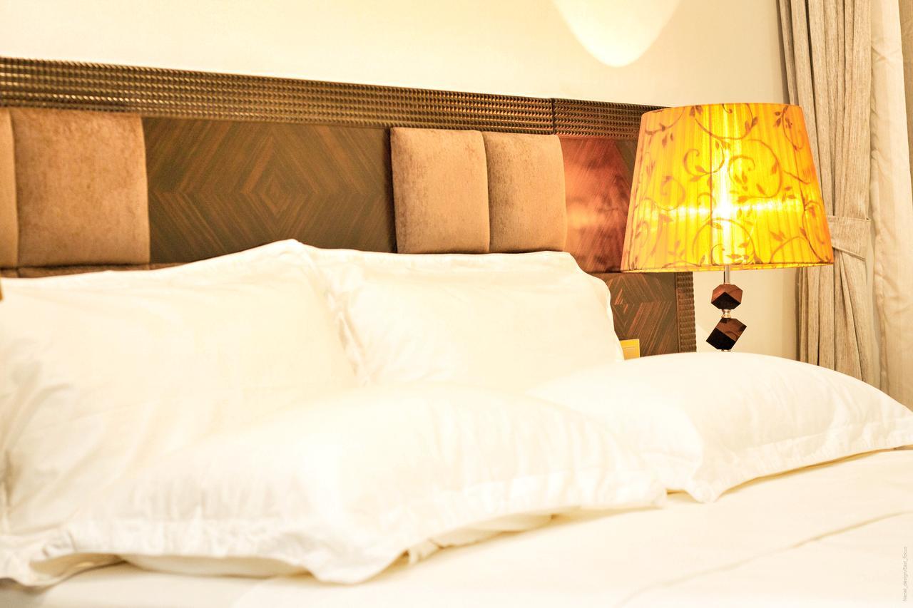 The Streamliner Hotel Apartment โตมาซีนา ภายนอก รูปภาพ