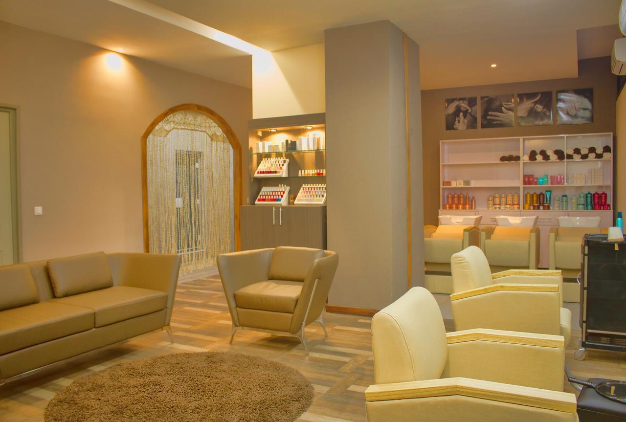 The Streamliner Hotel Apartment โตมาซีนา ภายนอก รูปภาพ