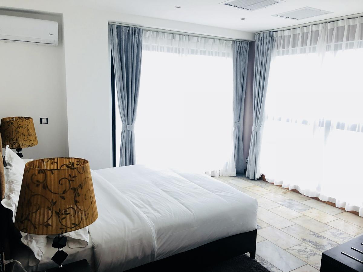 The Streamliner Hotel Apartment โตมาซีนา ภายนอก รูปภาพ