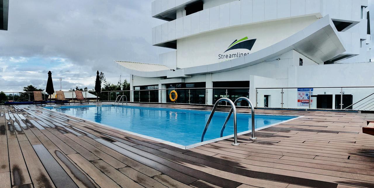The Streamliner Hotel Apartment โตมาซีนา ภายนอก รูปภาพ